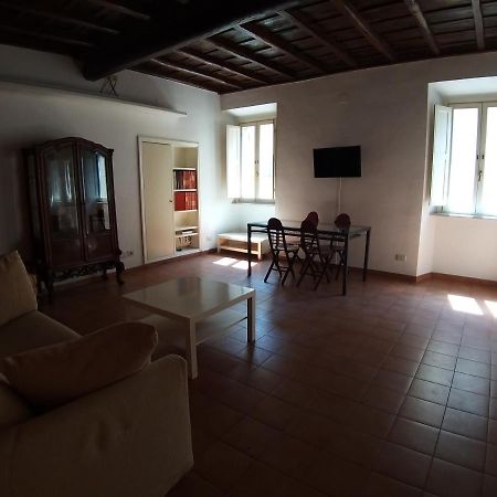 Easy Holidays - Laterano Apartment โรม ภายนอก รูปภาพ