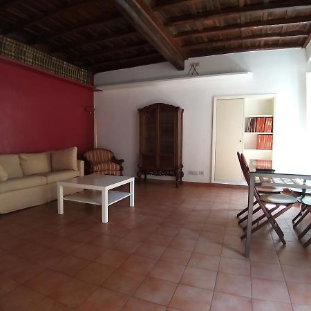 Easy Holidays - Laterano Apartment โรม ภายนอก รูปภาพ